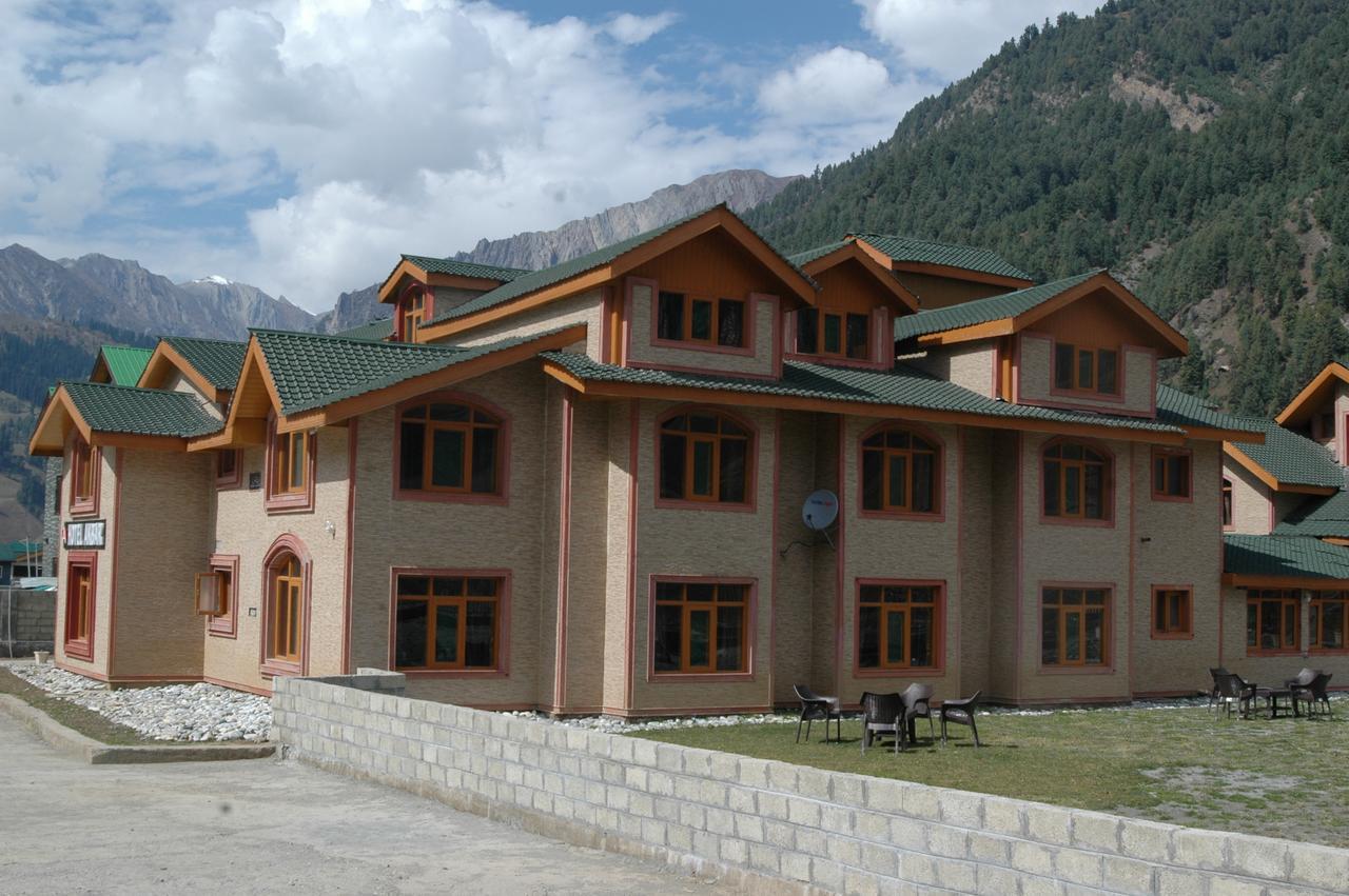Hotel Akbar Sonāmarg Exterior foto
