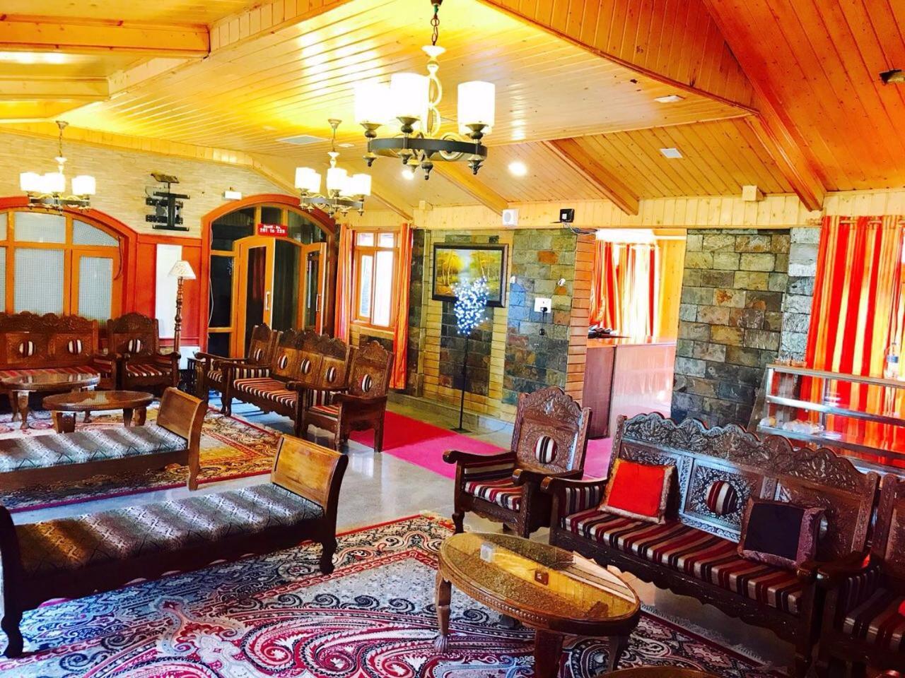 Hotel Akbar Sonāmarg Exterior foto
